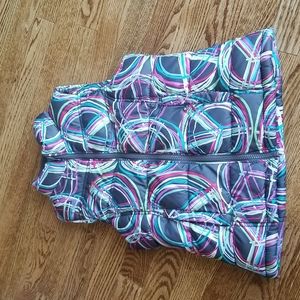 (M) Old Navy Multicolored Peace Symbol Puffer Vest ❤ Cute